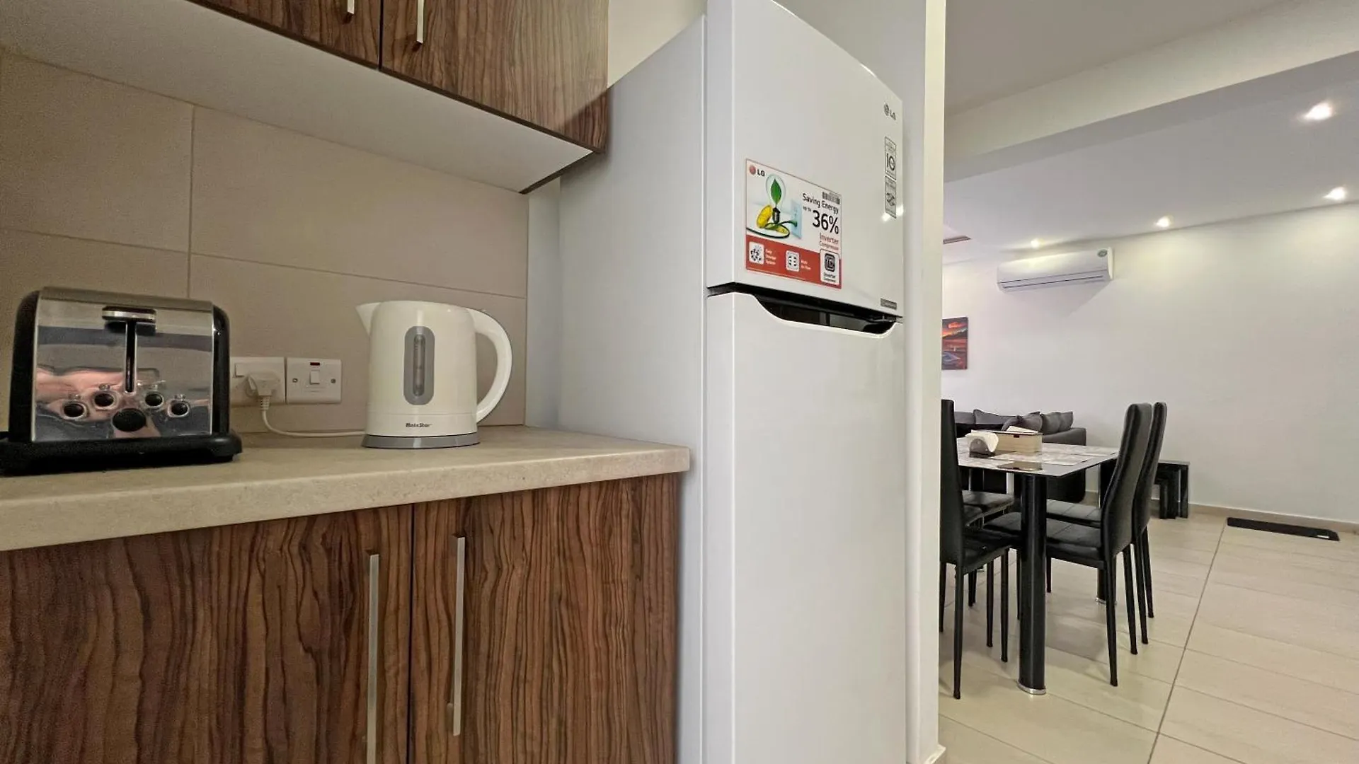 Albert'S Apartment Center 202B Larnaca